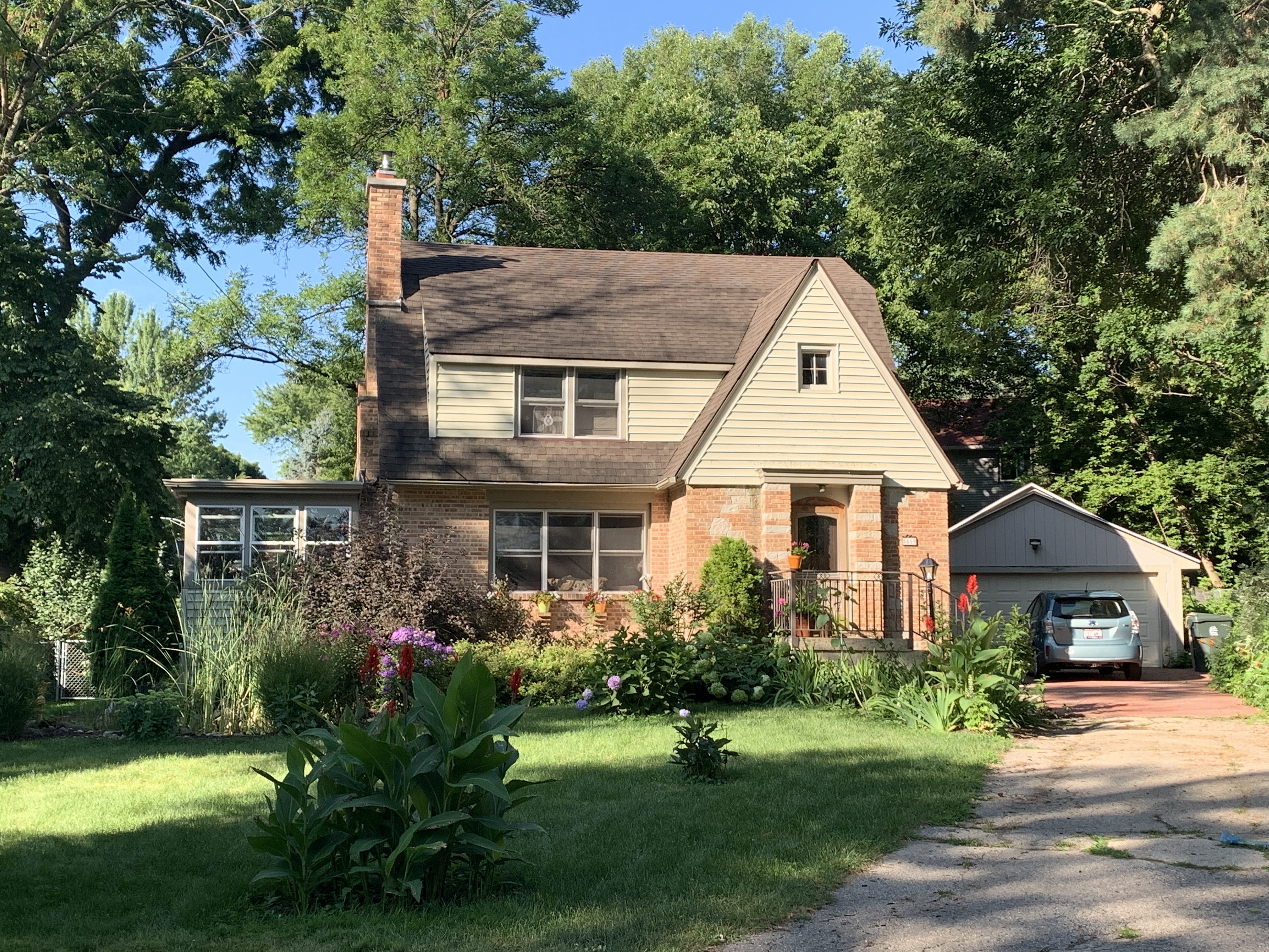 4508F233-B052-43C0-B0F3-9FE81622BCCC